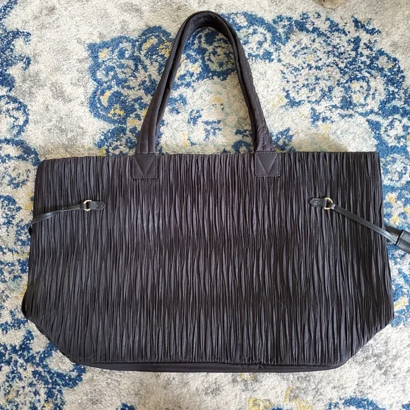 Victoria's Secret Pleated Large Top Zip Tote Handbag Black - Picture 8 of 8